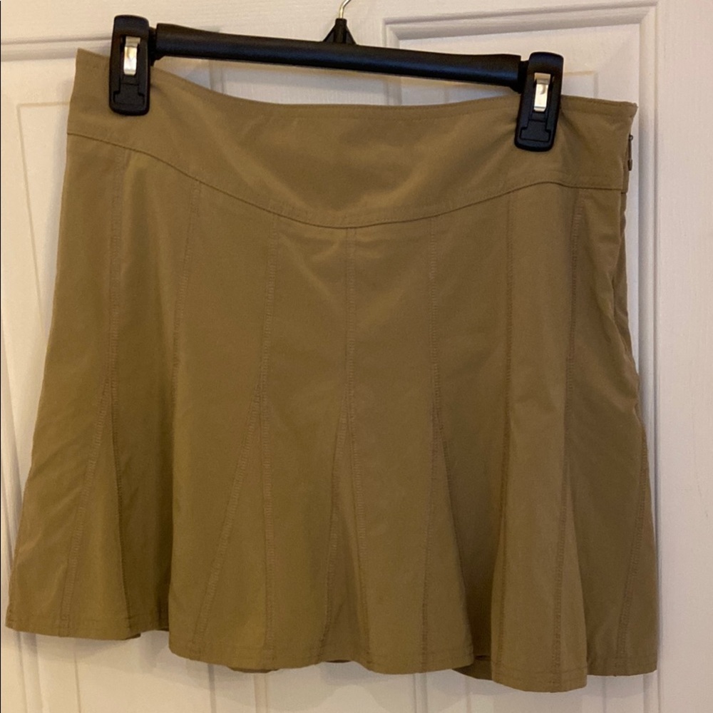 Athleta tan athletic skirt - Picture 1 of 6